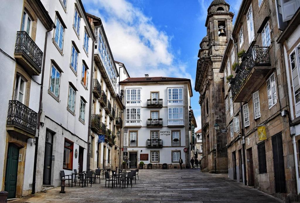 Bright Entire Apartment- Gp 1a * Santiago de Compostela